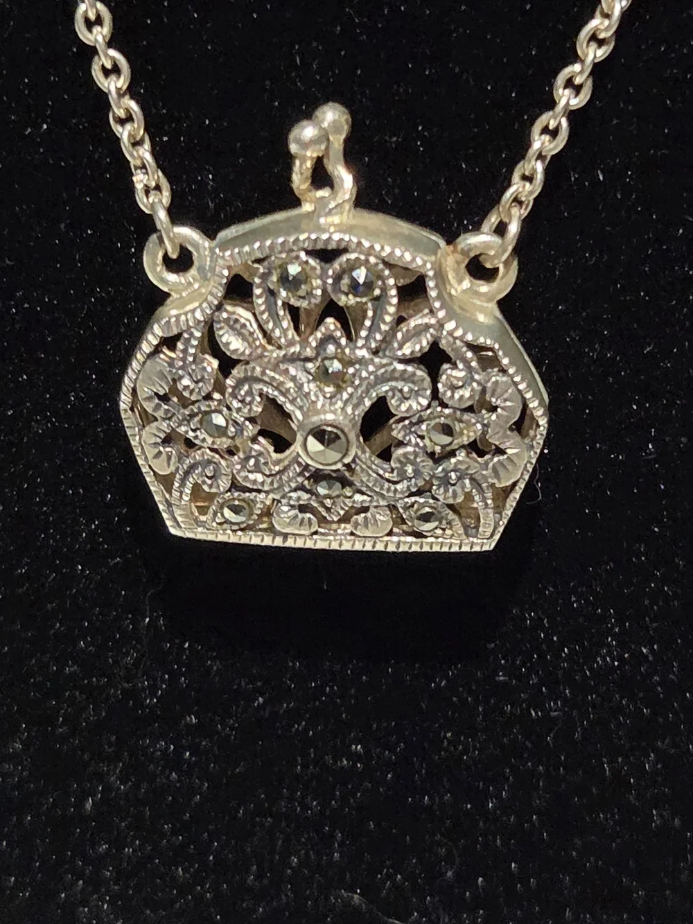 Silver-toned Filigree Purse Locket Pendant Necklace - Elegant Women's Jewelry